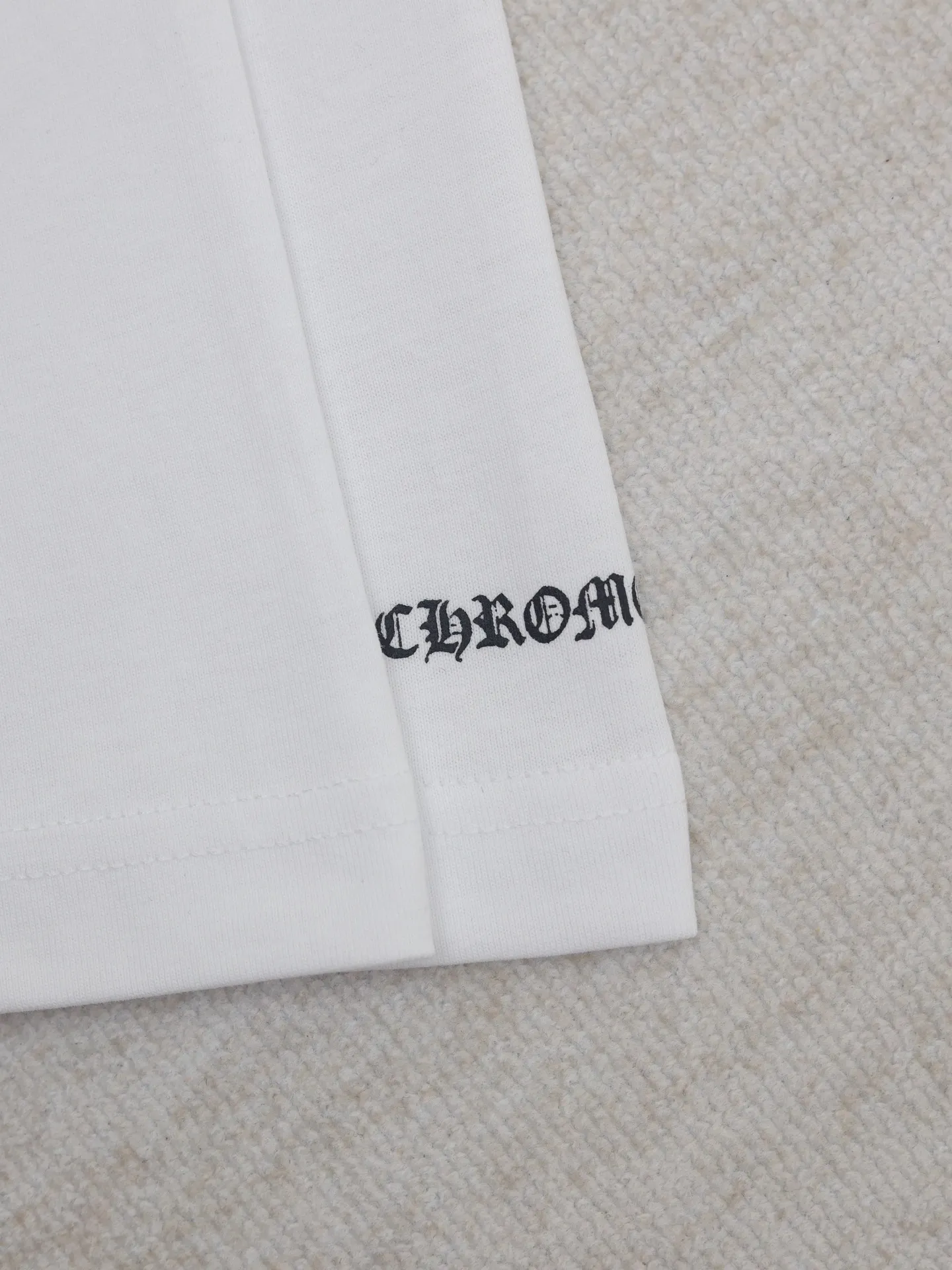 🅿️270 Come Hearts*/Cro Hearts 25SS back snowflake cross short-sleeved T-shirt. The fabric is made of 26-woven 200g cotton. The printing uses special imported slurry. Customized supporting accessories. Size: S/M/L